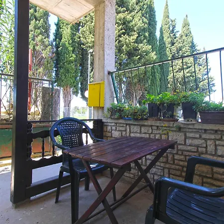 2325 Kanfanar